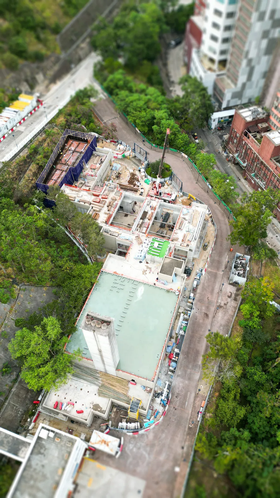 葵涌火葬場建築群及周邊林木的高空航拍
